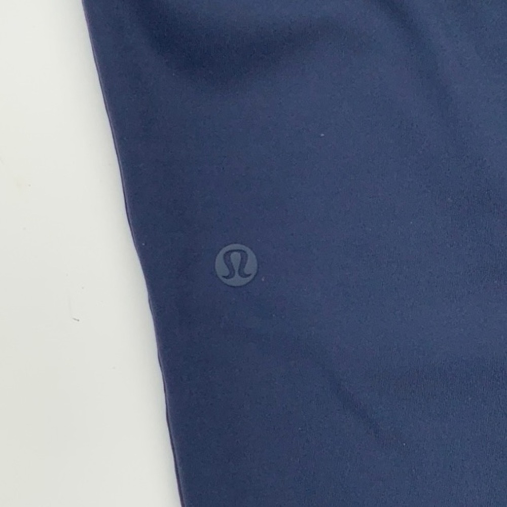 Lululemon On the Fly Jogger sz. 10 True Navy - Picture 3 of 4